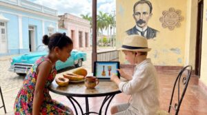 Cuba for kids comes alive at breakfast with short stories, music, and tiny activities. Learn about Taíno roots, Spanish influence, Martí, classic cars, food, and nature in playful, bite-sized moments.