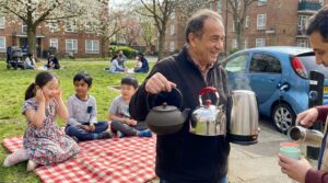 The electric kettle for families hums, clicks, and teaches cause and effect. Learn its history, how it works, safety tips, and buying advice. A tiny kitchen teacher with a big heart.