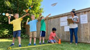 Start small: a soft ball, a sunlit yard, and two small hands. Projectile motion for kids begins with simple, safe tosses that reveal arcs, gravity, and surprise. Try playful yard experiments and short math checks.