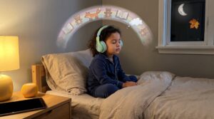 Audio-first cognitive load frees kids to imagine. When screens fall away, listening builds attention, vocabulary, and unique mental scenes. Try a short Storypie episode for calm bedtime moments and stronger imagination.