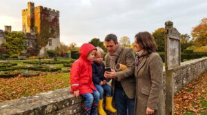 A warm short guide for families visiting the National Trust. Find planning tips, conservation notes, safety advice and a simple Storypie story-walk idea to spark short conversations and lasting memories.