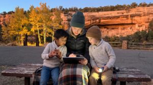 Mesa Verde National Park for families offers cliff dwellings, kivas, and big-sky views. This warm guide covers who lived here, what to see, safety tips, and kid-friendly ideas for a respectful, curious visit.