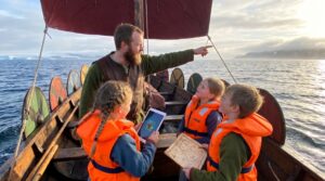 A warm, child-friendly Erik the Red biography for kids. Learn who he was, why he named Greenland, life at Brattahlid, and how his voyages shaped Norse history. Perfect for parents and teachers.